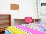 Habitación amueblada en piso compartido en Triana, Sevilla