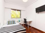 Habitación amueblada en piso en Ciudad Universitaria, Madrid