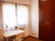 Habitación amueblada en piso en Puente de Vallecas, Madrid