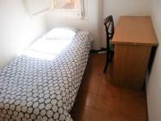 Habitación amueblada en un apartamento de 10...