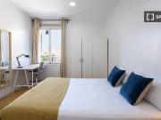 Habitación amueblada en un apartamento de 15...