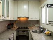 Habitación amueblada en un apartamento de 4 dormitorios... Habitación amueblada en un apartamento de 4 dormitorios...