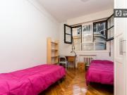 Habitación amueblada en un apartamento de 9 dormitorios...