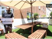 Habitación básica en piso compartido, Malasaña