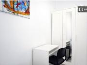 Habitación compartida de 135m2 con orientación interior...