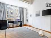 Habitación compartida de 6 habitaciones en Alicante para...