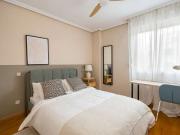 Habitación en piso compartido de 10 habitaciones en...