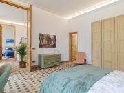 Habitación con balcón y baño privado se aceptan parejas...