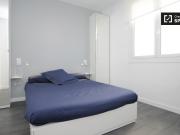 Habitación con baño en un apartamento de 3 dormitorios... Habitación con baño en un apartamento de 3 dormitorios...