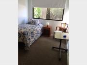 Habitación con baño privado, muy buen barrio