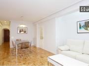 Habitación con calefacción en el apartamento de 5...