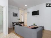 Habitación decorada con calefacción en piso compartido,...