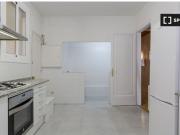 Habitación decorada en piso compartido con apartamento...