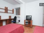 Habitación decorada en piso compartido en el centro de... Habitación decorada en piso compartido en el centro de...