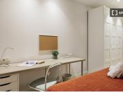 Habitación doble en piso compartido en Barcelona