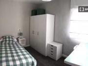 Habitación en alquiler en apartamento de 3 dormitorios...