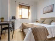 Habitación en alquiler en Calle de Guzmán el Bueno 83