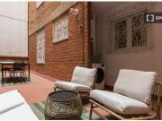 Habitación en alquiler en piso de 6 habitaciones en...