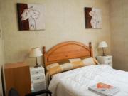 Habitación en alquiler en Sevilla, Calle Poeta Manuel...