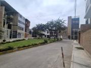 Habitación En Alquiler En Tercer Piso En Urb. Villas Del...