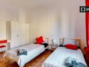 Habitación en apartamento de 10 habitaciones en el... Habitación en apartamento de 10 habitaciones en el...