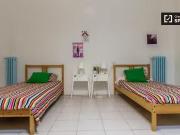 Habitación en apartamento de 12 habitaciones en...