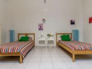 Habitación en apartamento de 12 habitaciones en...