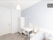 Habitación en piso compartido de 4 habitaciones,...