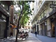 Habitación en apartamento de 6 dormitorios en Ciutat Vella