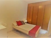 Habitación en apartamento de 6 dormitorios en Les Corts,...