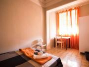 Habitación en apartamento de 8 dormitorios en Sarrià... Habitación en apartamento de 8 dormitorios en Sarrià...