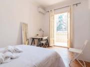HABITACION EN BALMES BEH05