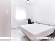 Habitación en Calle Carlos Brujes, Tiro de Línea Santa...