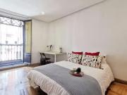 Habitación en Calle de Atocha, Cortes