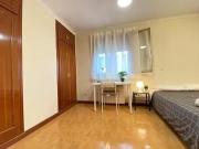 Habitación en Calle de Pico de Alba, Palomeras Bajas