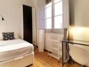 Habitación en Carrer de Còrsega