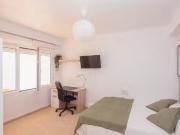 Habitación en Carrer de Julián Peña