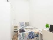 Habitación en Carrer de Rocafort, La Nova Esquerra de...