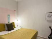 Habitación en Carrer de Roger de Llúria, Dreta de...