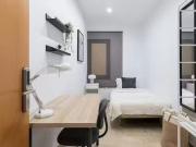 Habitación en Carrer del Comte Borrell, L'Eixample