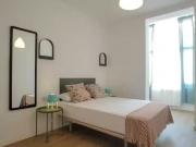 Habitación en Gran Via de les Corts Catalanes, Dreta de...