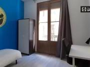 Habitación en piso compartido de 10 habitaciones en el...