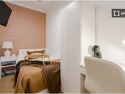 Habitación en piso compartido de 11 habitaciones en...