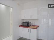 Habitación en piso compartido de 12 habitaciones en El...