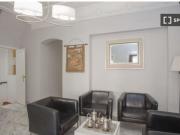 Habitación en piso compartido de 12 habitaciones en El...