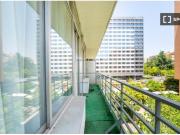 Habitación en piso compartido de 13 habitaciones en...