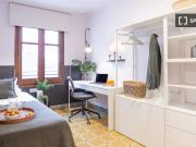 Habitación en apartamento de 15 habitaciones en el Camp... Habitación en apartamento de 15 habitaciones en el Camp...