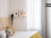 Habitación en piso compartido de 17 habitaciones en...