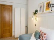 Habitación en piso compartido de 25 habitaciones en...