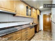 Habitación en piso compartido de 3 habitaciones en...